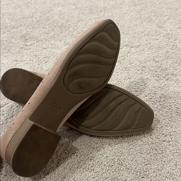 Clarks Juliet Hayes Loafer Flats - Picture 6 of 6
